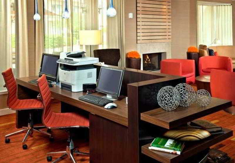 Courtyard By Marriott Fayetteville Ngoại thất bức ảnh