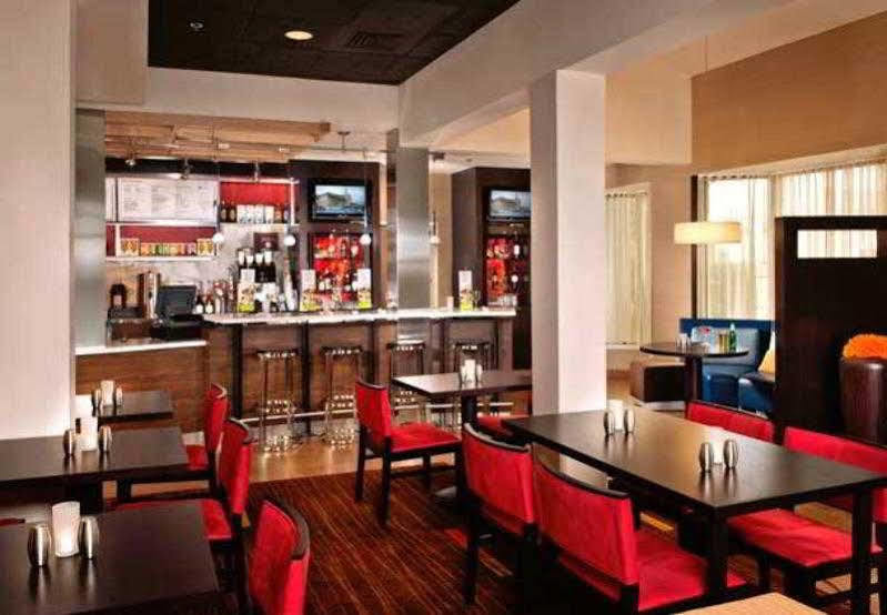 Courtyard By Marriott Fayetteville Ngoại thất bức ảnh